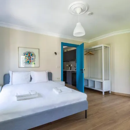 Апартаменты Stunning Bosphorus 2bd2bath Views Terrace! #357