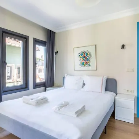 Stunning Bosphorus 2bd2bath Views Terrace! #357 Lägenhet